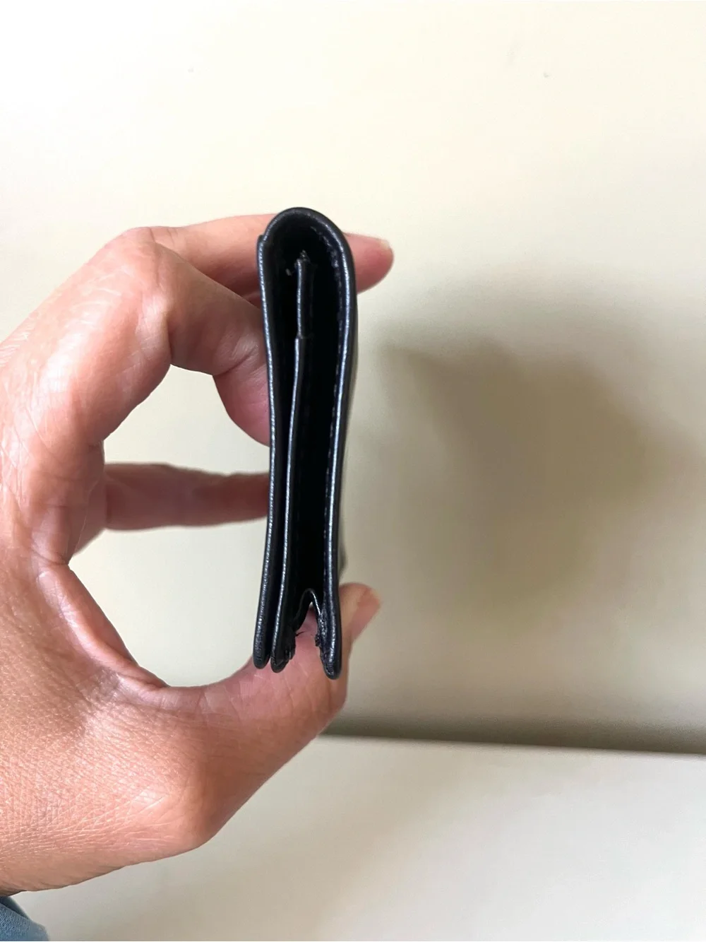 Boston Leather Goods Black Leather Bifold Card Case